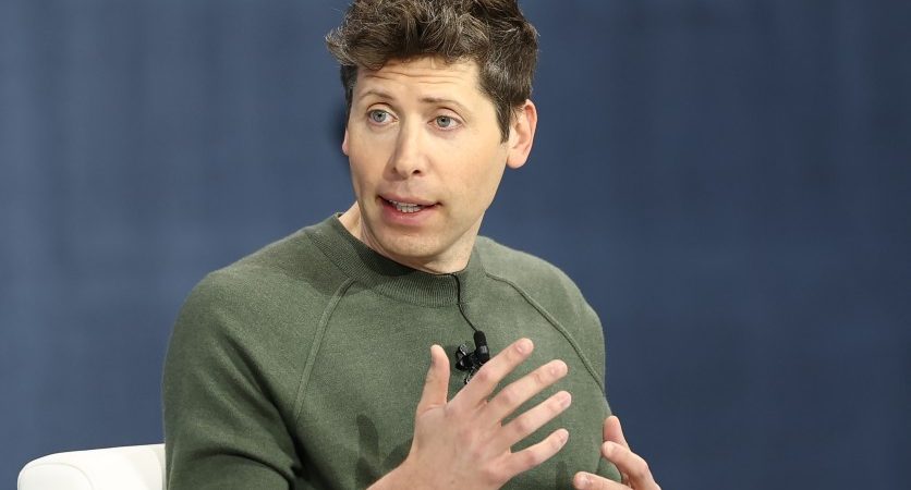 Meta offered $100m bonuses to lure OpenAI staff, Altman alleges