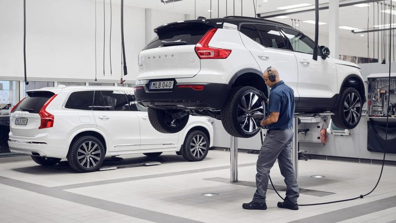 South African auto industry suffers closures, 4,000 jobs lost