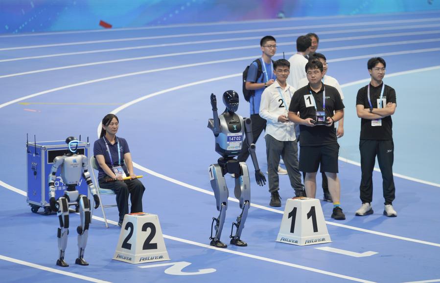 China hosts global humanoid robot games
